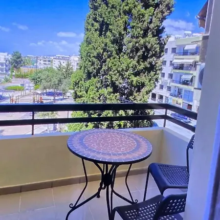 Cozy 2-bed By The Kings Avenue Mall