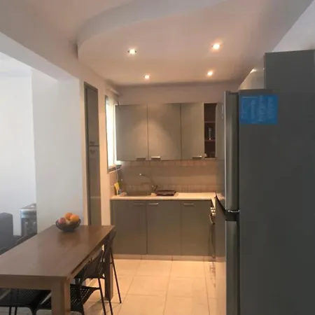 Cozy 2-bed By The Kings Avenue Mall 公寓 Paphos