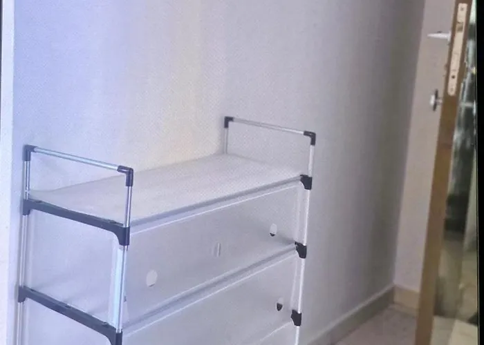 Cozy 2-bed By The Kings Avenue Mall