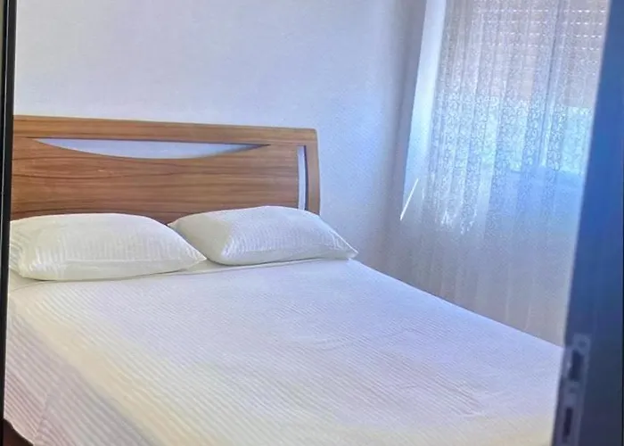 Cozy 2-bed By The Kings Avenue Mall Apartmán *