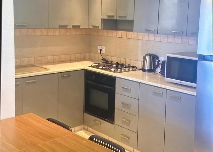 Apartmán Cozy 2-bed By The Kings Avenue Mall Paphos