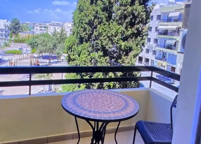 Cozy 2-bed By The Kings Avenue Mall