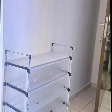 Cozy 2-bed By The Kings Avenue Mall