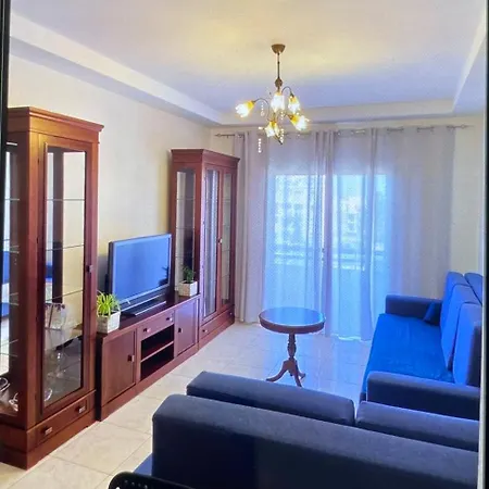 דירה Cozy 2-bed By The Kings Avenue Mall